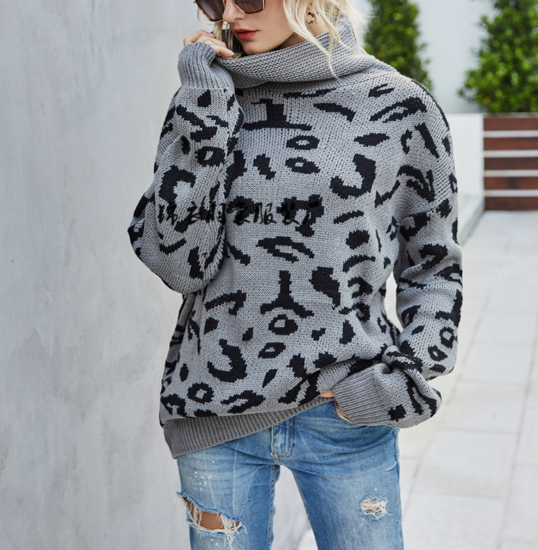 Split-Front Leopard-Print Collar Pullover Sweaters