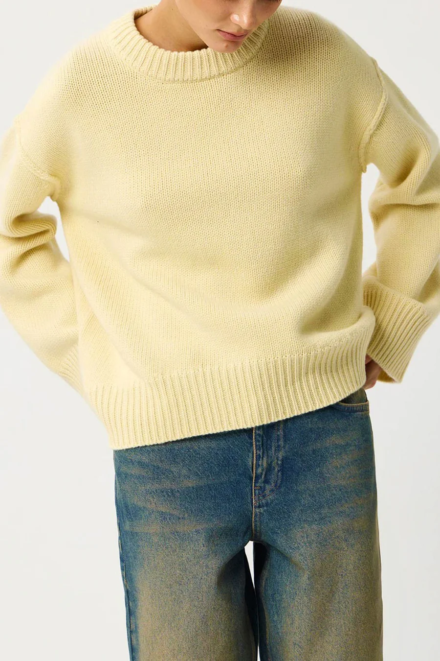 Round Neck Solid Color Pullover Sweaters