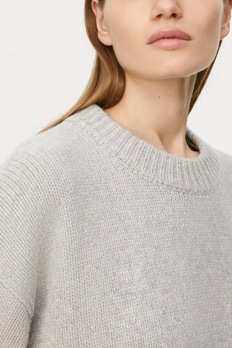 Round Neck Solid Color Pullover Sweaters