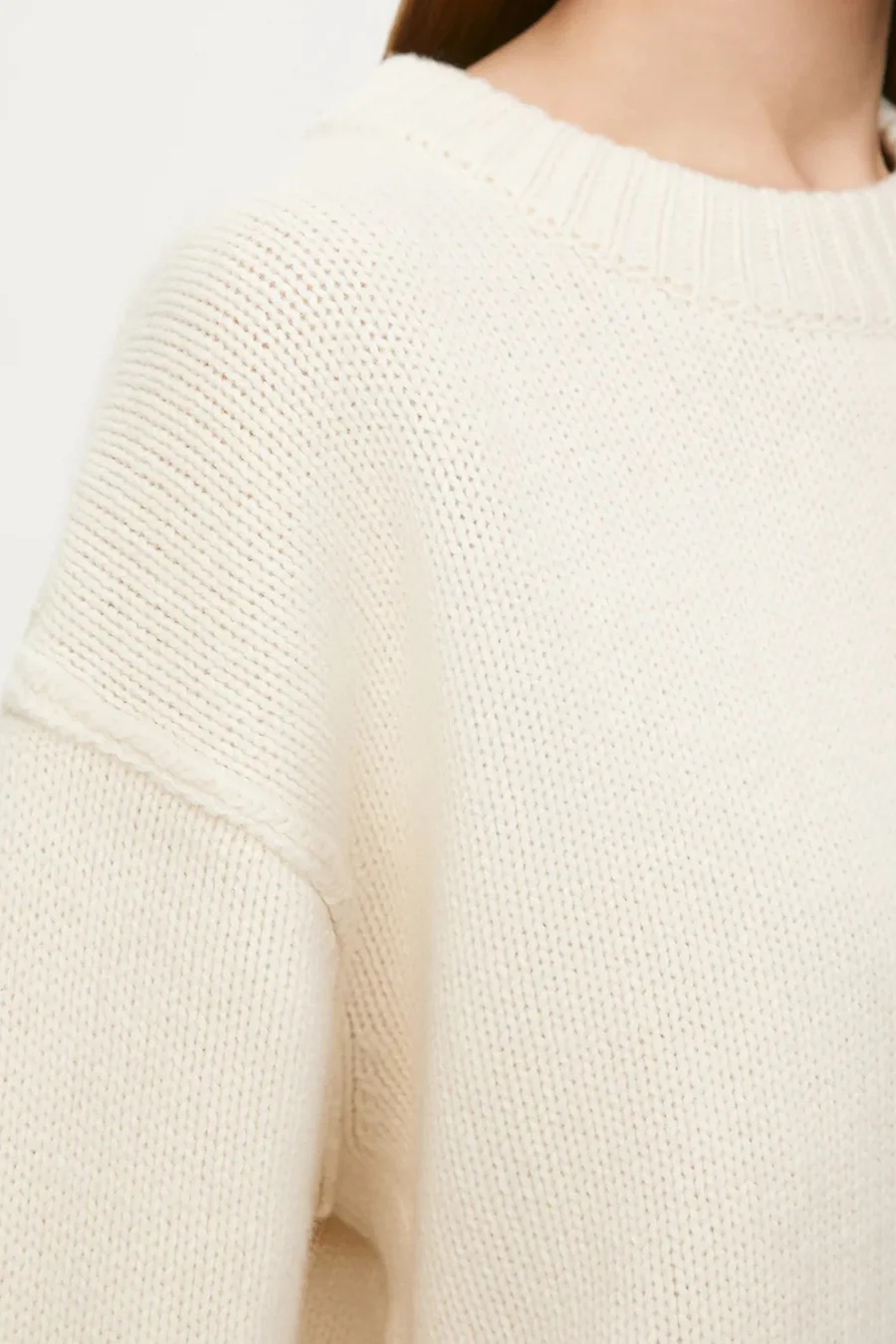 Round Neck Solid Color Pullover Sweaters
