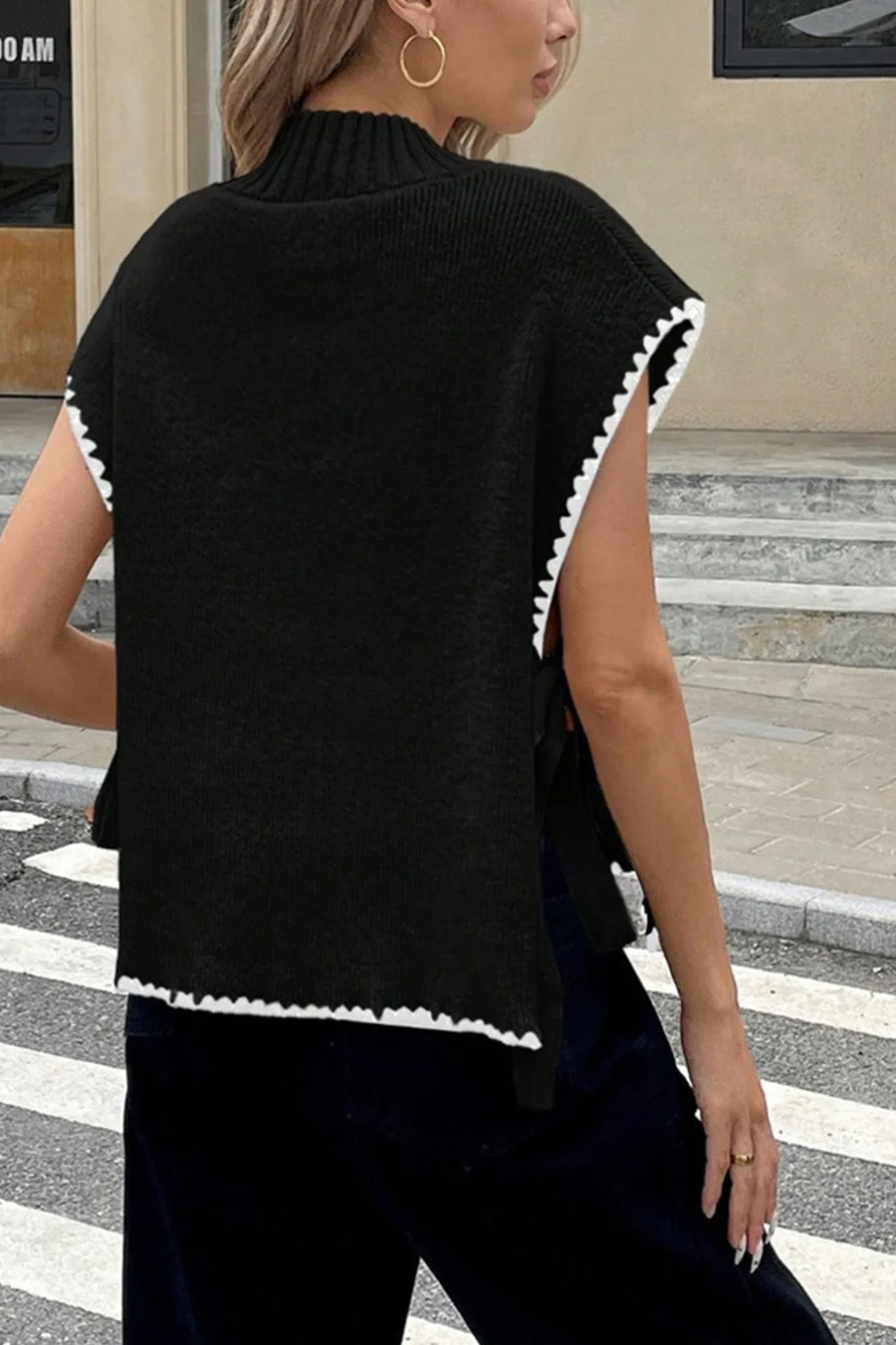 Contrast Sleeveless Tie-up Sweaters